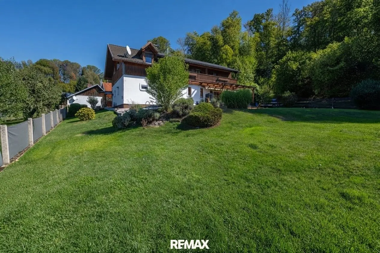 GRÜNDBERGSIEDLUNG | Einfamilienhaus mit traumhaftem Garten, Pool, Carport &amp; Garage in sonniger Grünlage!