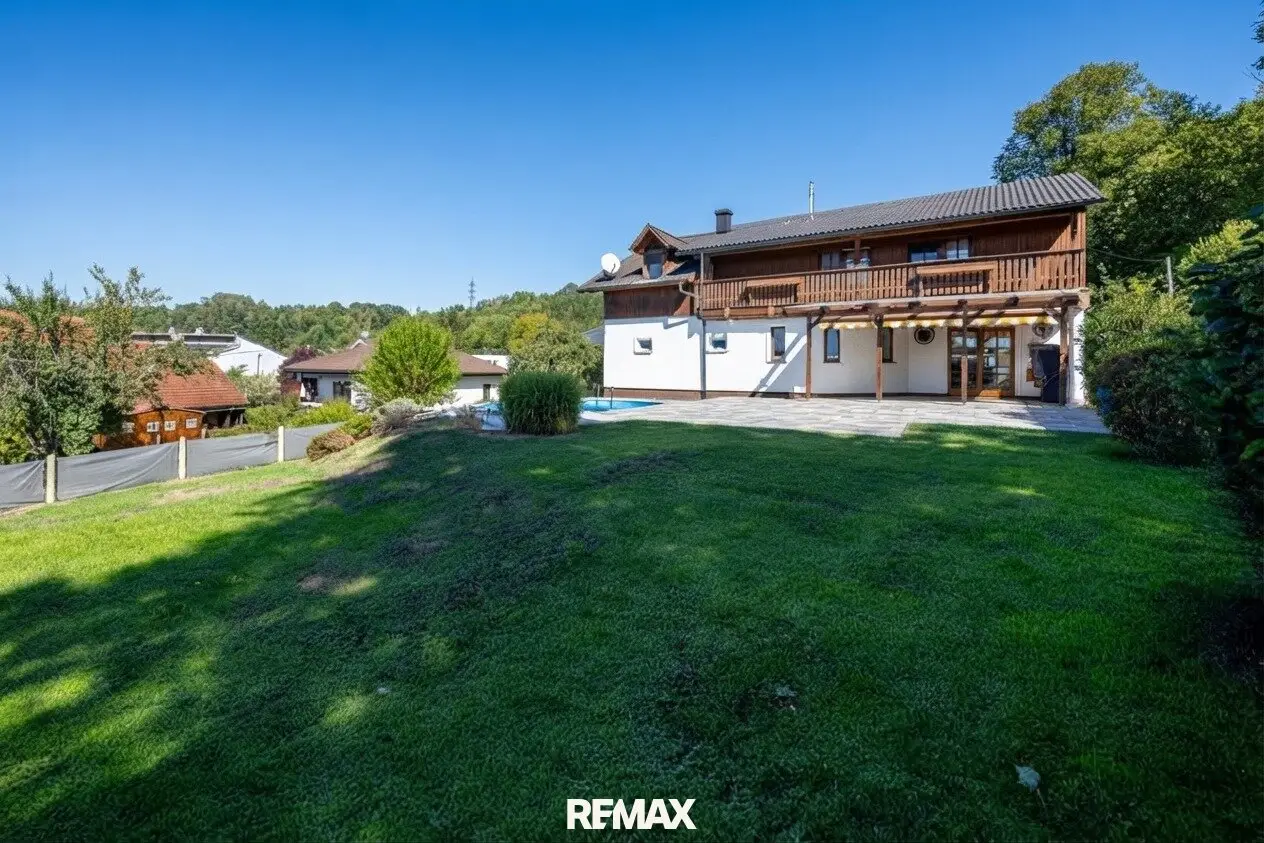 GRÜNDBERGSIEDLUNG | Einfamilienhaus mit traumhaftem Garten, Pool, Carport &amp; Garage in sonniger Grünlage!