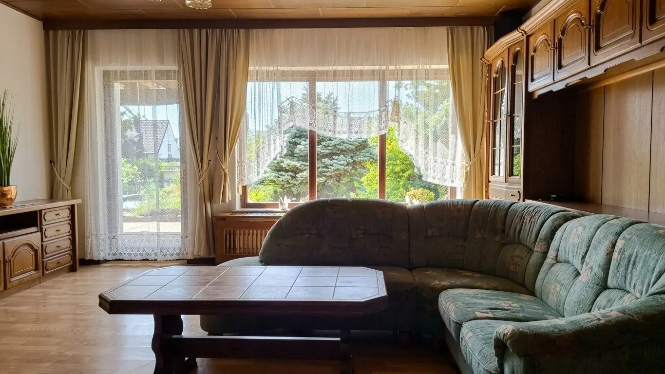Spacious ecological single-family house in Wiener Neustadt with pool, balcony and plenty of expansion potential