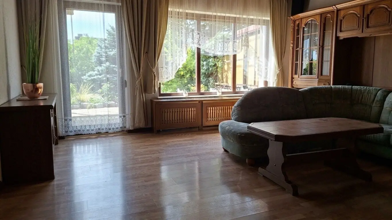 Spacious ecological single-family house in Wiener Neustadt with pool, balcony and plenty of expansion potential