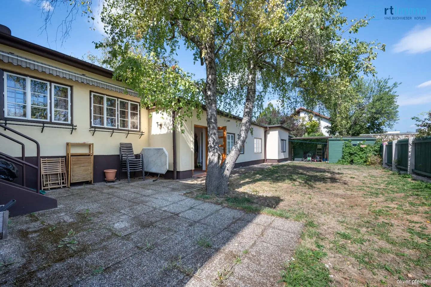Quiet location meets ample space House with character and much potential near the VBS MÖDLING