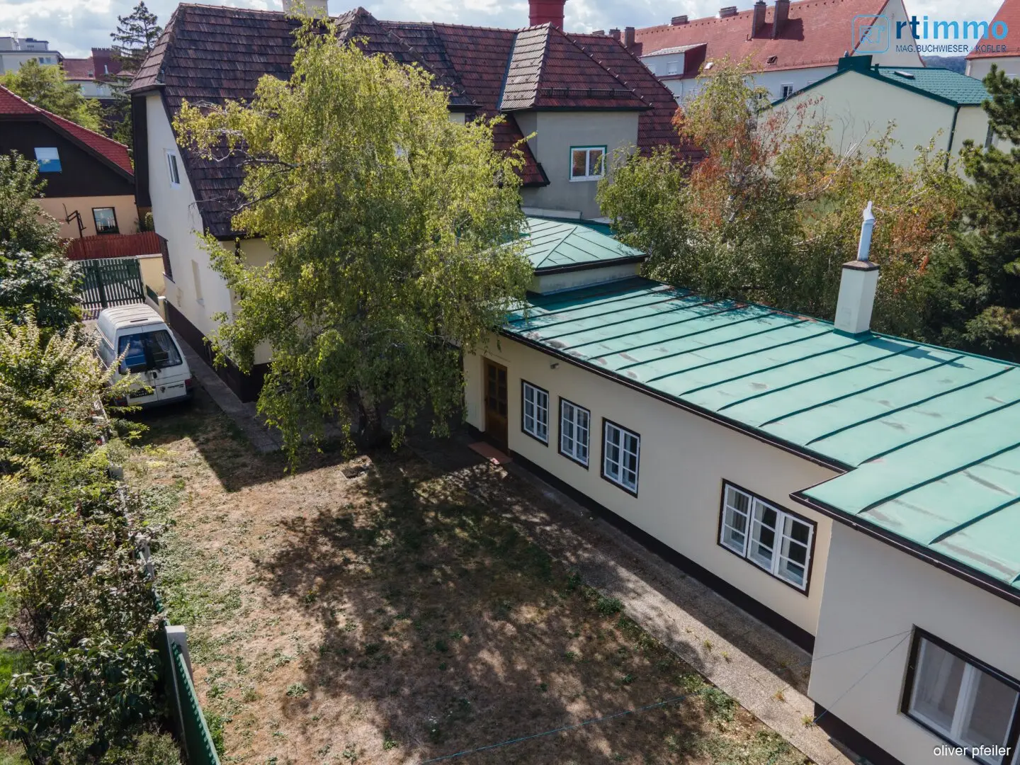 Quiet location meets ample space House with character and much potential near the VBS MÖDLING