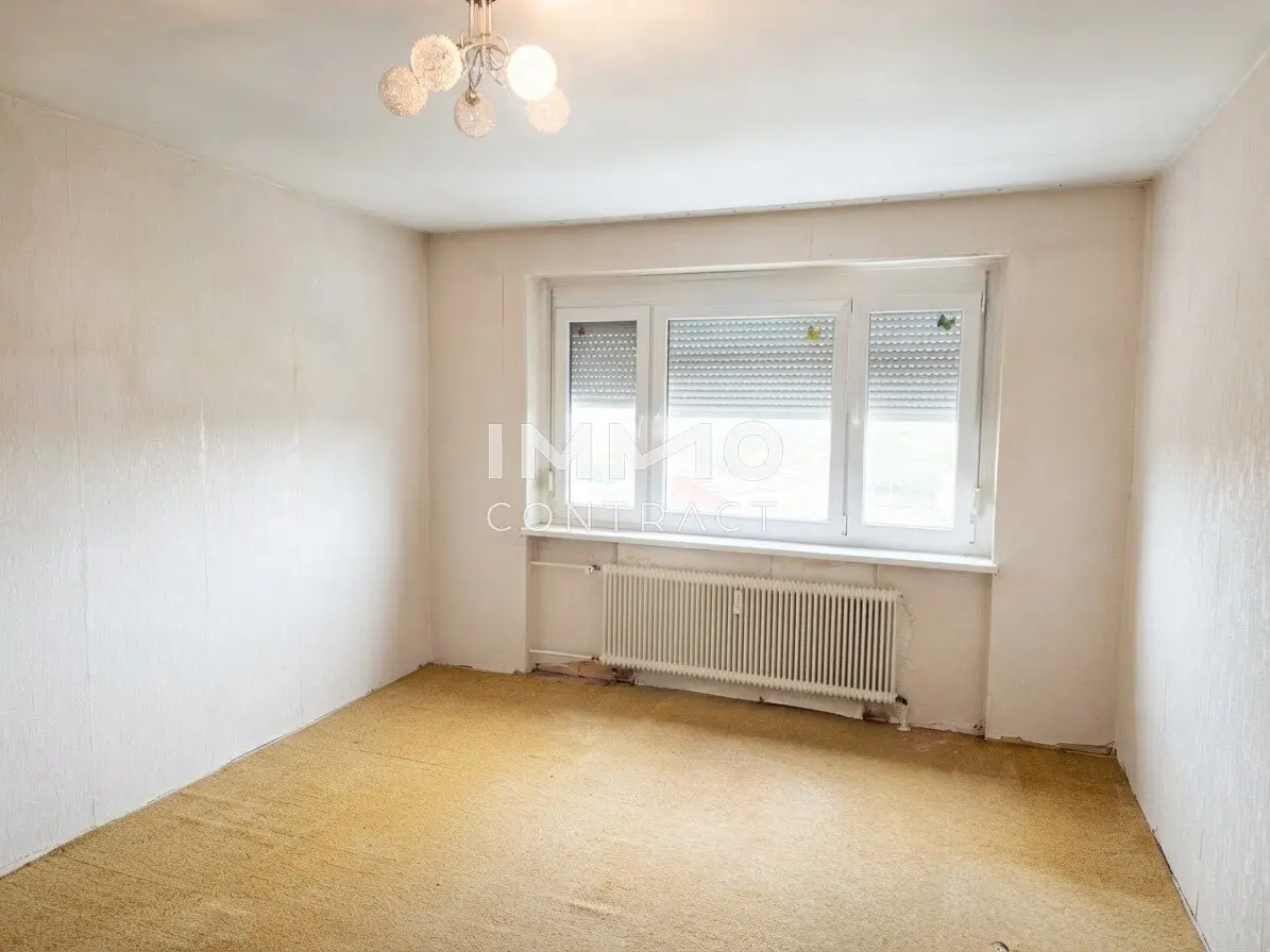Modern 3-room apartment with loggia and distant view