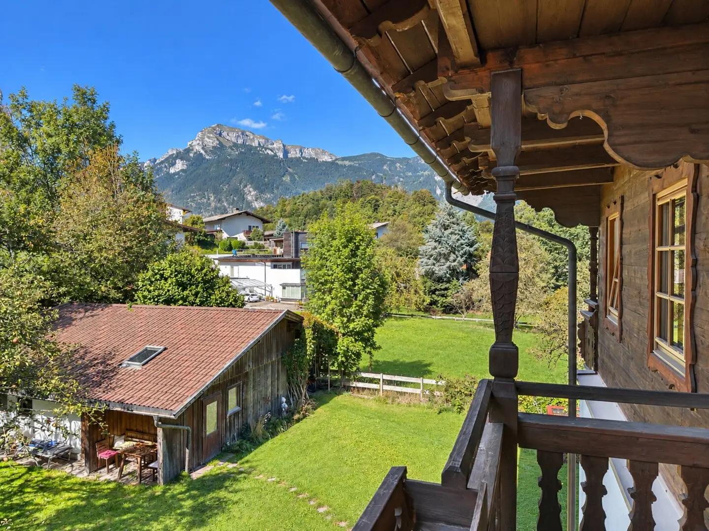 Opportunity in Brixlegg - Mehrn: Large building plot with well maintained old residential house