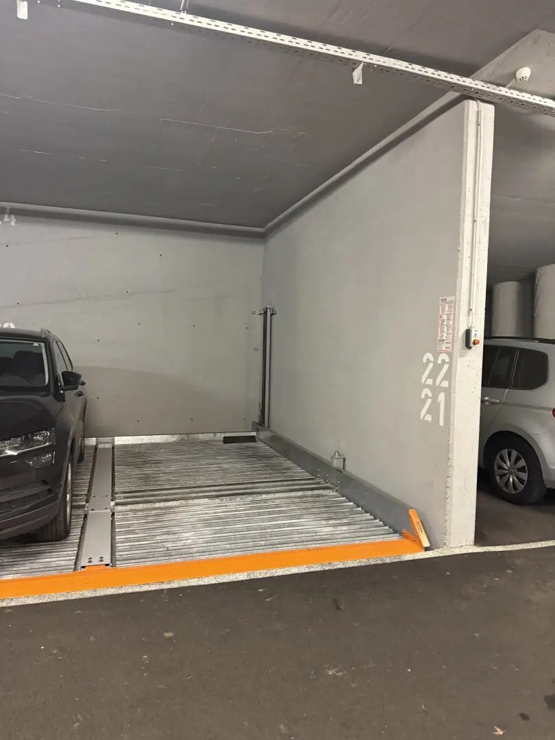 Car lift parking space, near Kardinal-Nagl-Platz, 1030 Vienna for rent