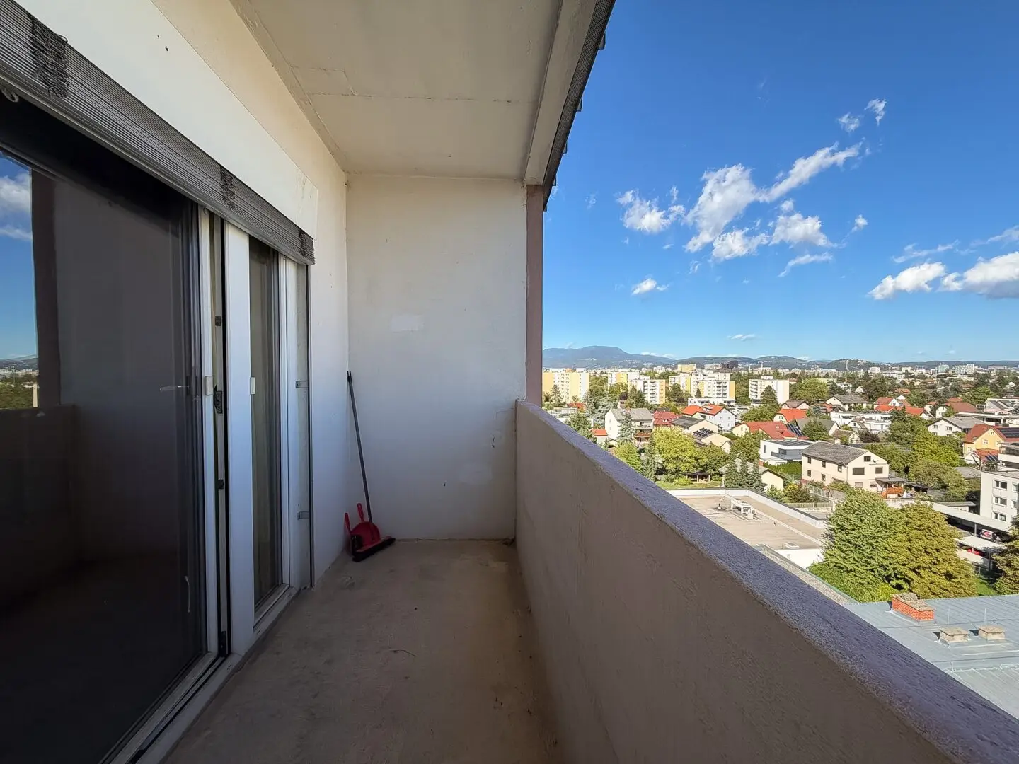 TRAUMBLICK ÜBER GRAZ | 3-Zimmer-Wohnung mit Loggia in Wetzelsdorf