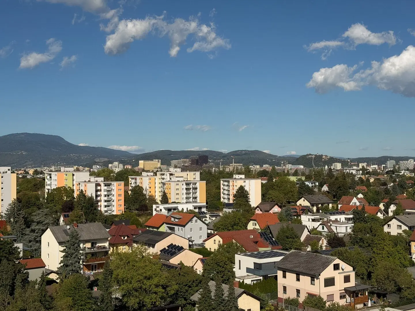 TRAUMBLICK ÜBER GRAZ | 3-Zimmer-Wohnung mit Loggia in Wetzelsdorf