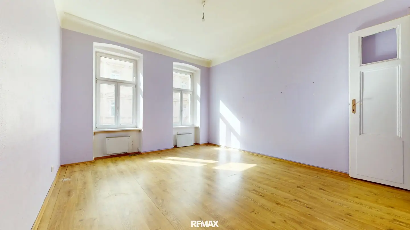 1160 Wien: Altbau-Wohnung mit Sanierungsbedarf beim Brunnenmarkt nahe U6