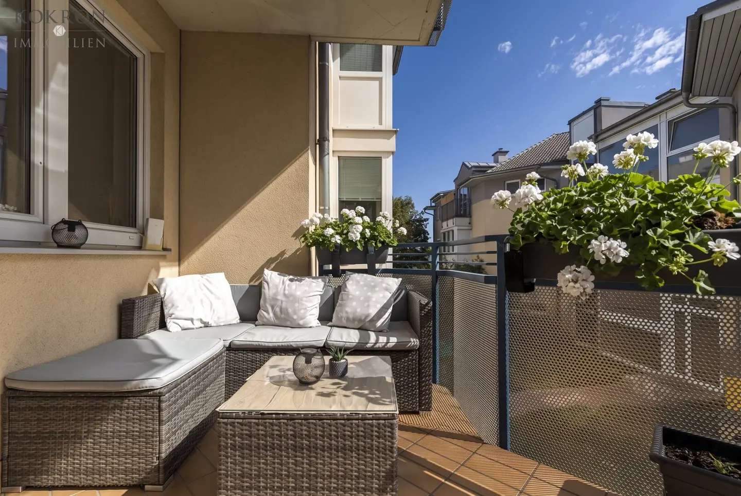 Modern Home Vibes | 3-room &amp; loggia near Badeteich Gerasdorf