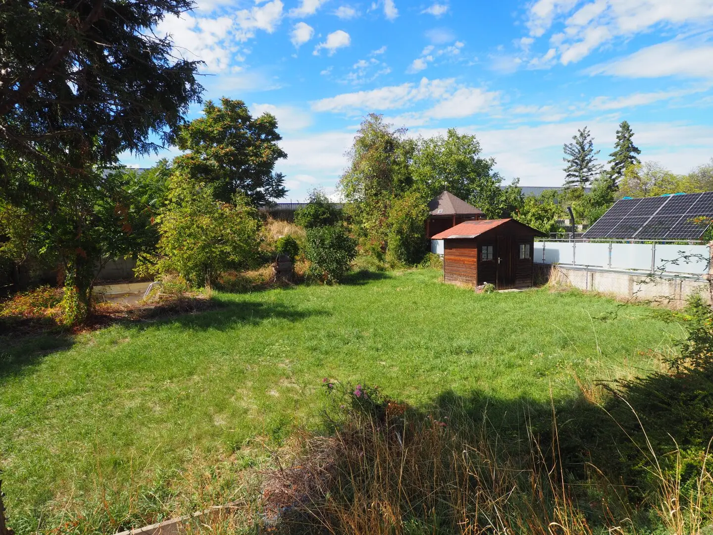 Spacious building plot 855 m² with shell construction in Kottingbrunn