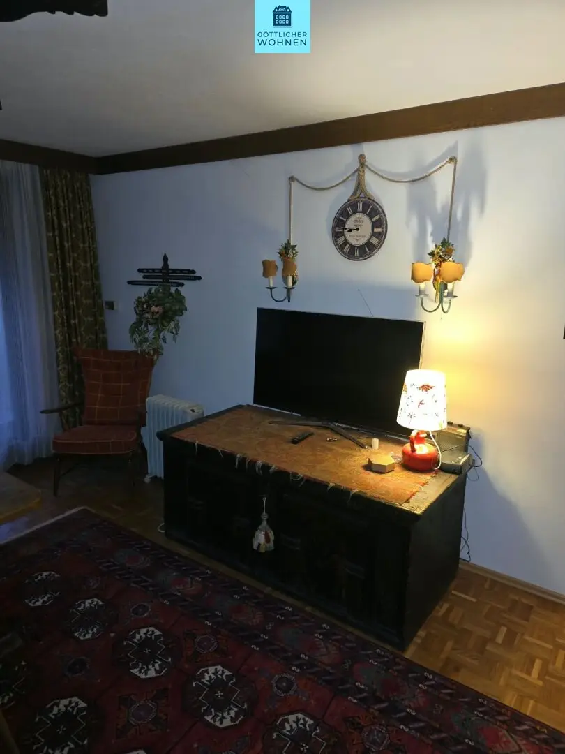 Compact holiday apartment with second residence zoning in central location of Kaprun