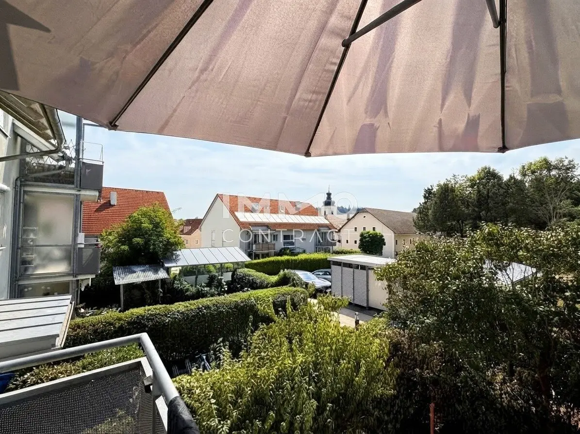 4-room apartment with loggia and private parking in Krenglbach