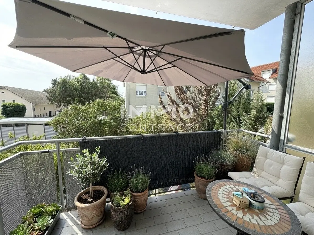 4-room apartment with loggia and private parking in Krenglbach
