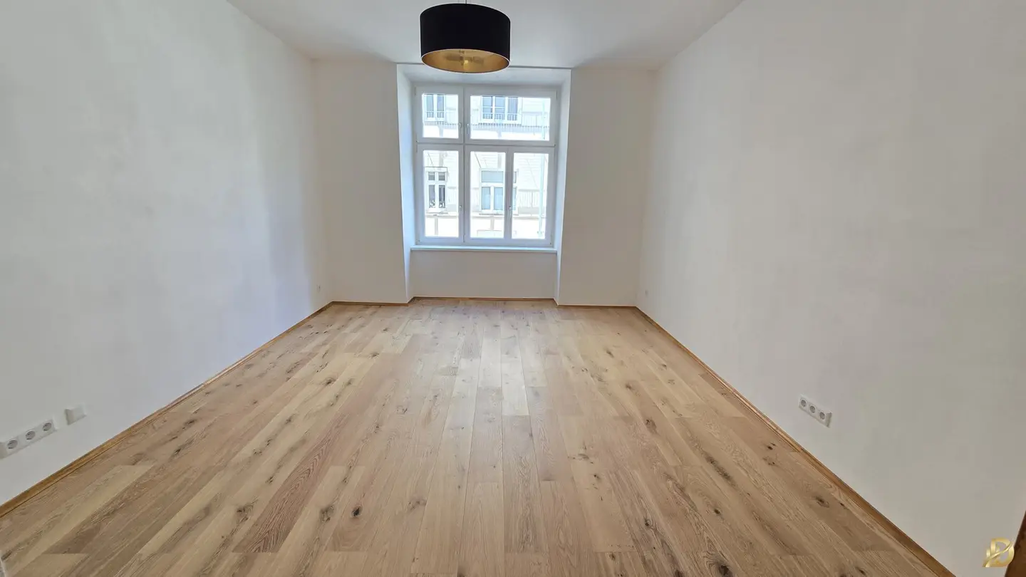 First occupancy, one-room apartment, Messe Prater U2, WU Uni.
