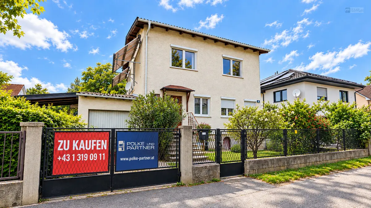 Familienwohnung mit großem Garten und Entwicklungspotenzial