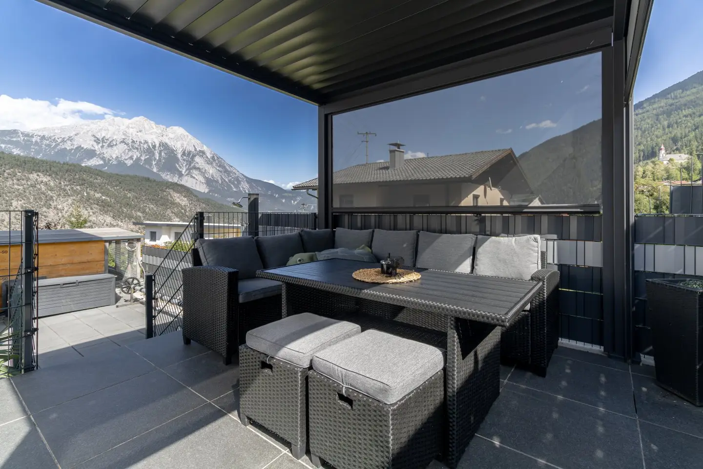 Enchanting single family house with winter garden and pool on spacious plot in Rietz