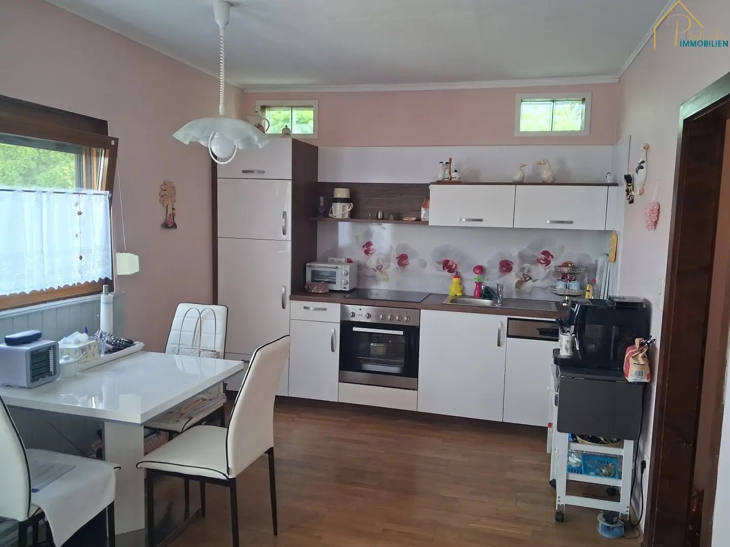 Bungalow at the lake - direct waterfront plot