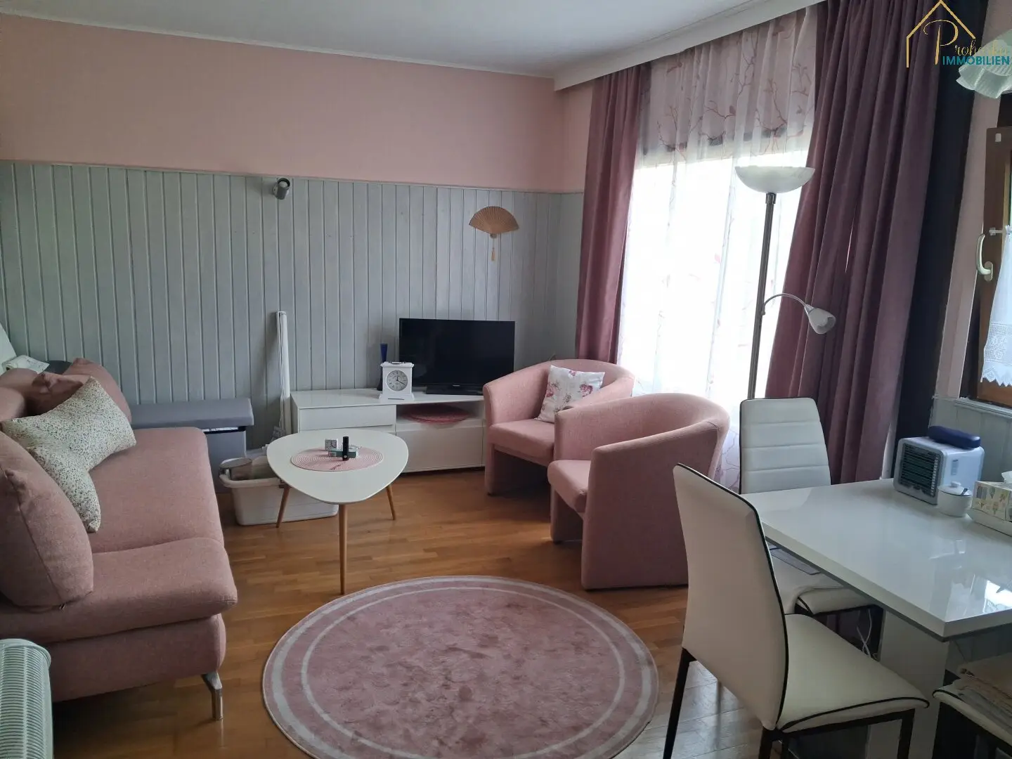 Bungalow at the lake - direct waterfront plot