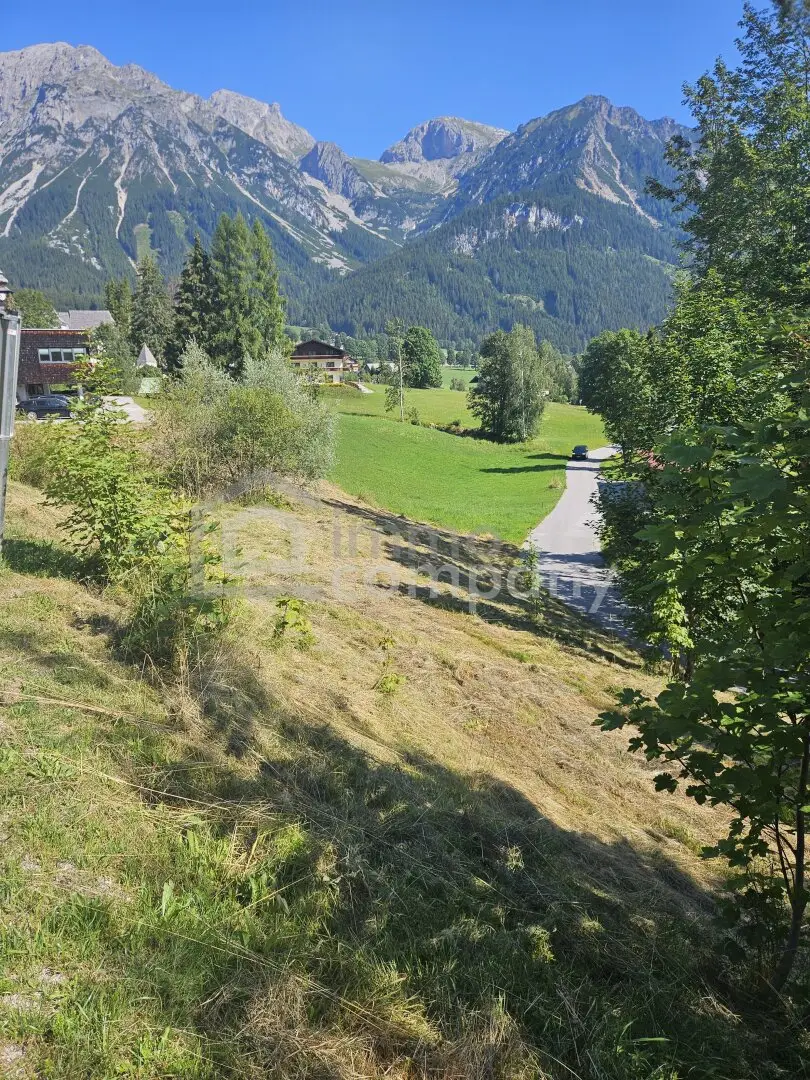 Ramsau am Dachstein: 827 m² plot for private home, practice or commercial premises