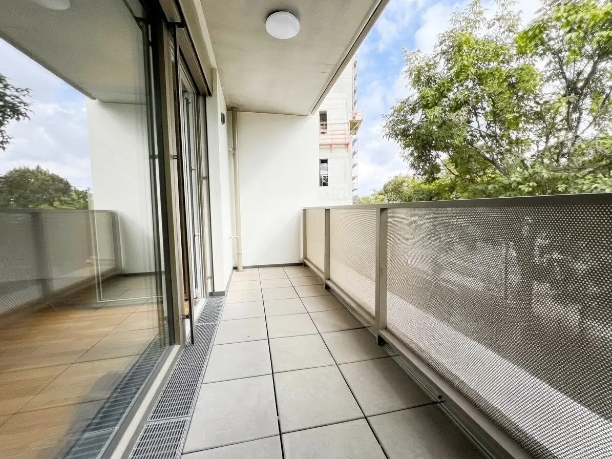 Loggia ohne Blumen