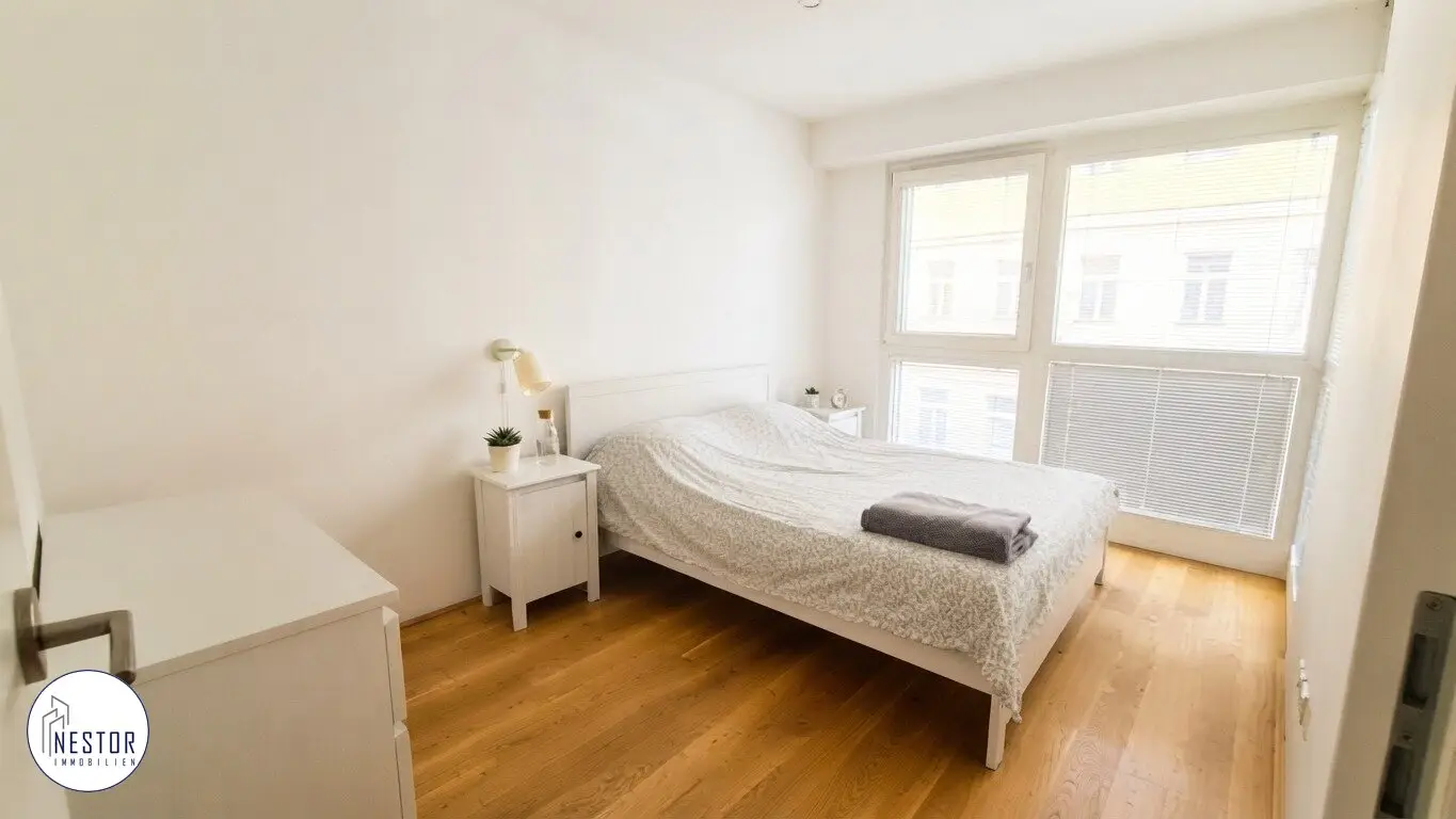 Bright 2-room apartment with loggia in the heart of Vienna
