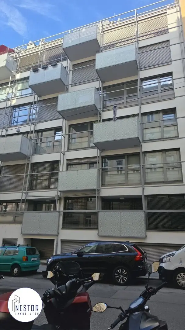 Bright 2-room apartment with loggia in the heart of Vienna