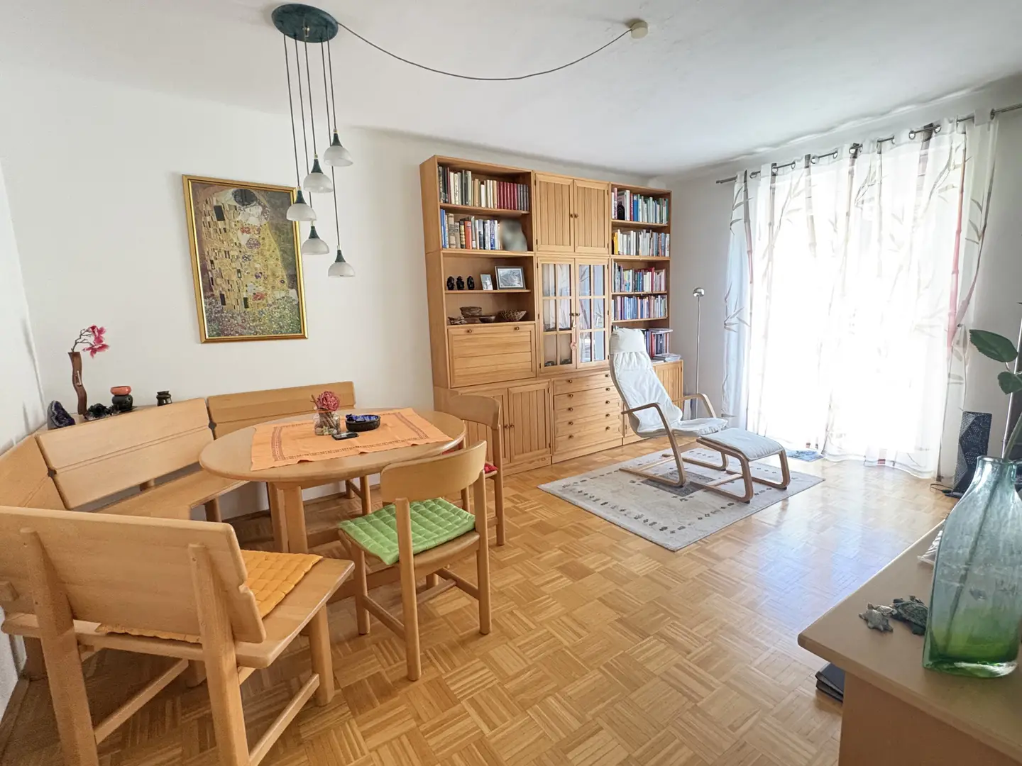 Well kept family apartment close to the city with garden