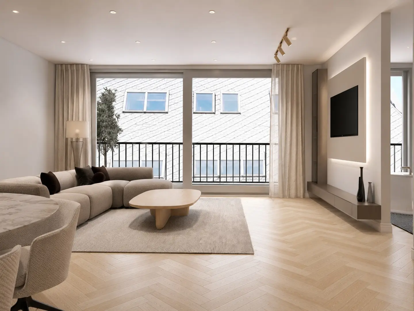 Period apartment in boutique project with lift and real wood parquet