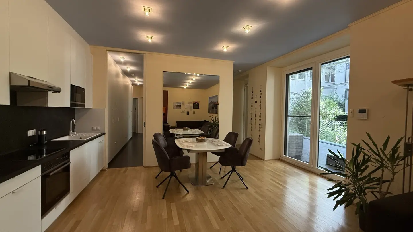 Außergewöhnliche 3-Zimmer-Gartenwohnung mit Terrasse und Garagenstellplatz im Eigentum als stilvolles Domizil für anspruchsvolle Käufer!