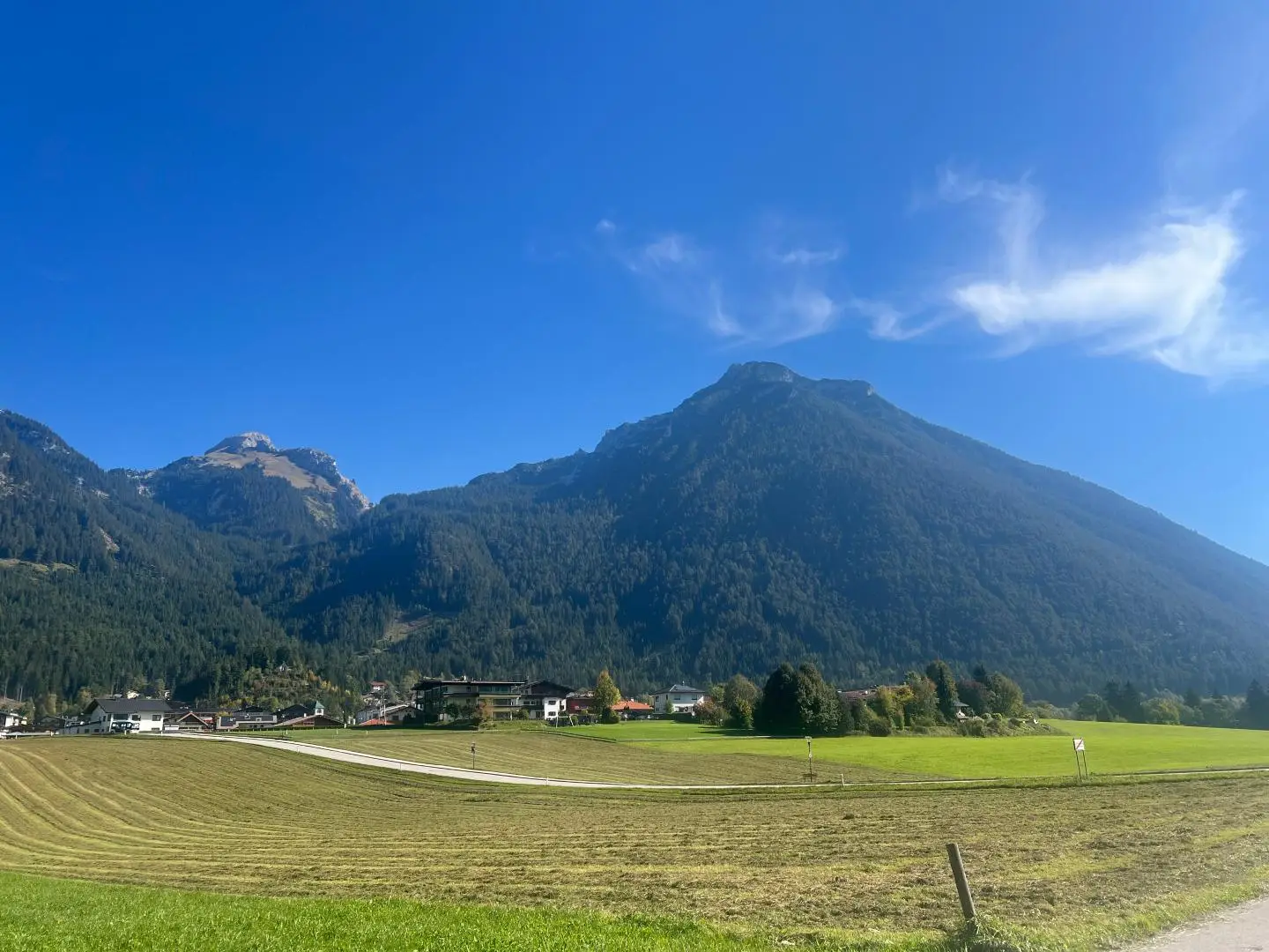 Sonniges Baugrundstück nahe See Familienwohnung