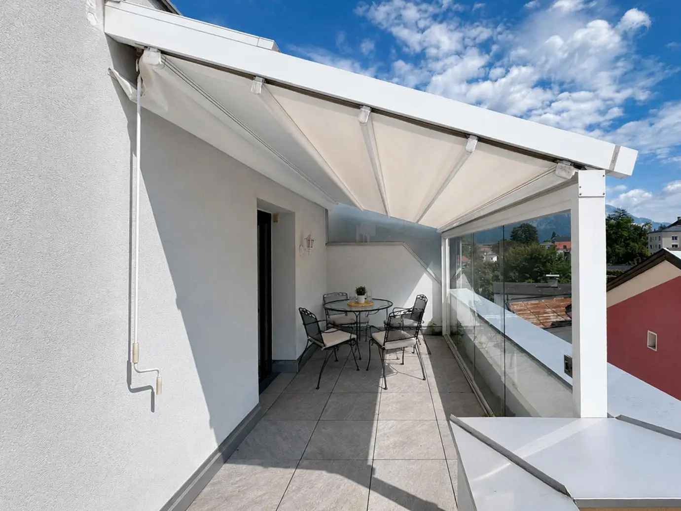 Dachgeschosswohnung mit sonniger Dachterrasse und Panoramablick