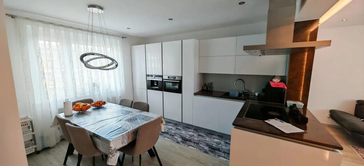 Renovated Dachgeschosswohnung with glazed loggia