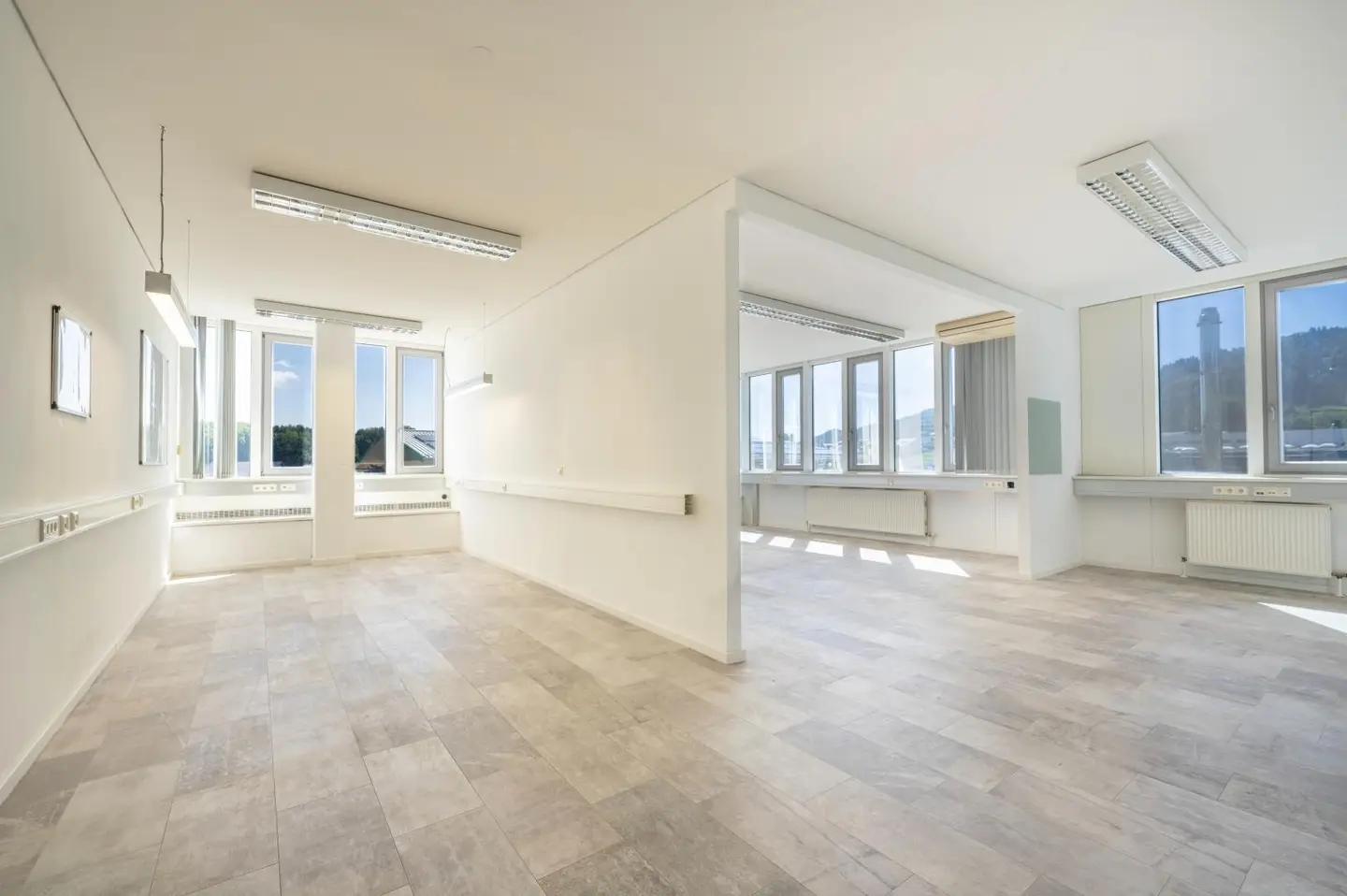 Air conditioned with generous roof terrace Loftwohnung