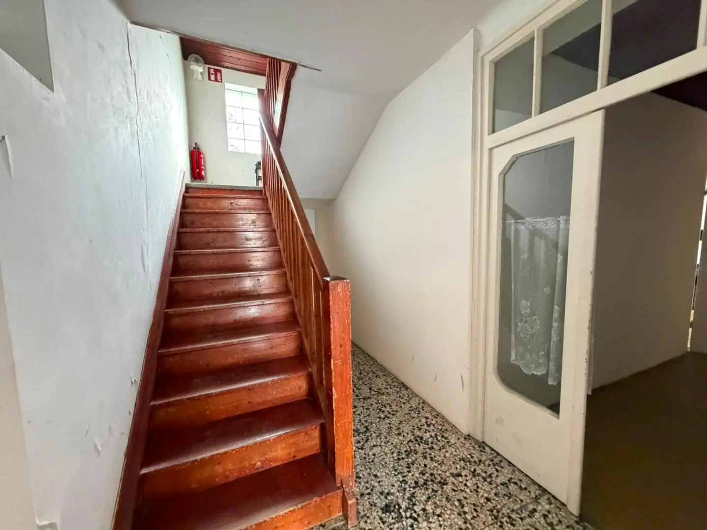 Anlegerwohnung mit laufenden Mieteinnahmen und Entwicklungspotenzial