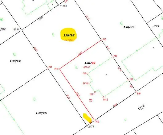 Apartment with large building potential in quiet second row