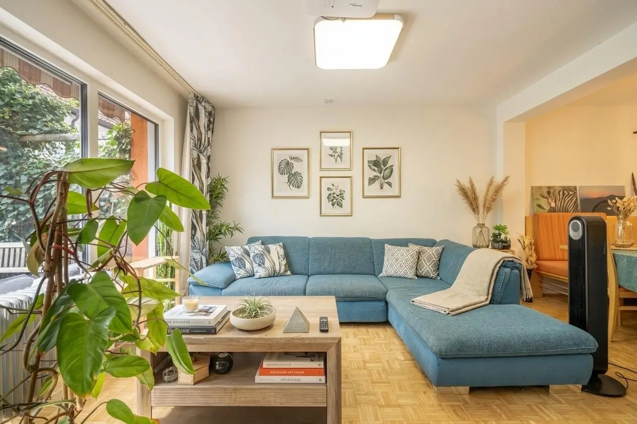 Maisonette apartment with private entrance and terrace