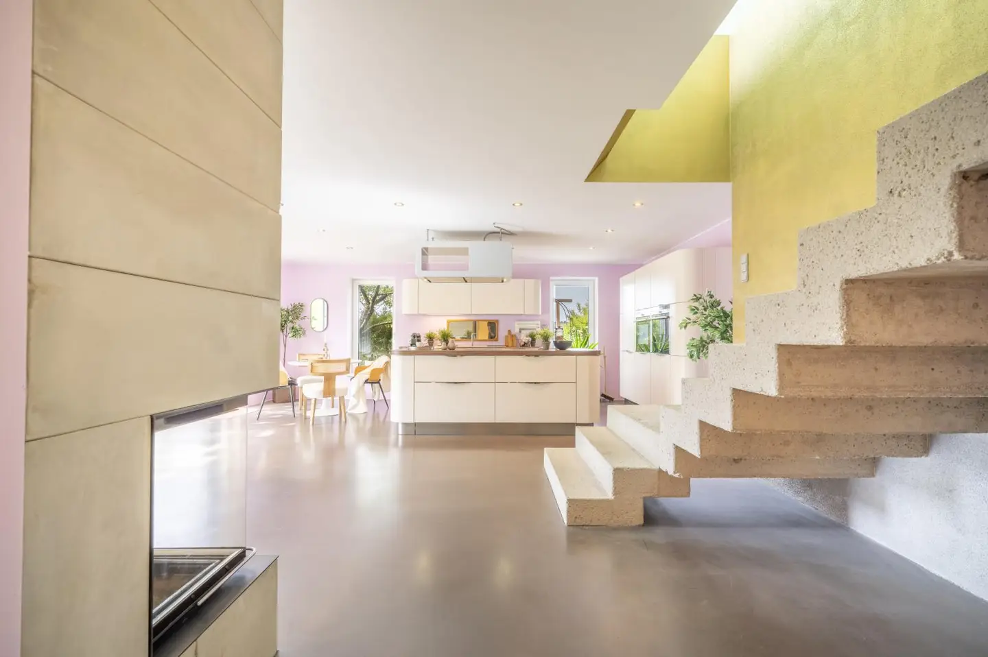 Design villa with natural pool and spacious garden apartment
