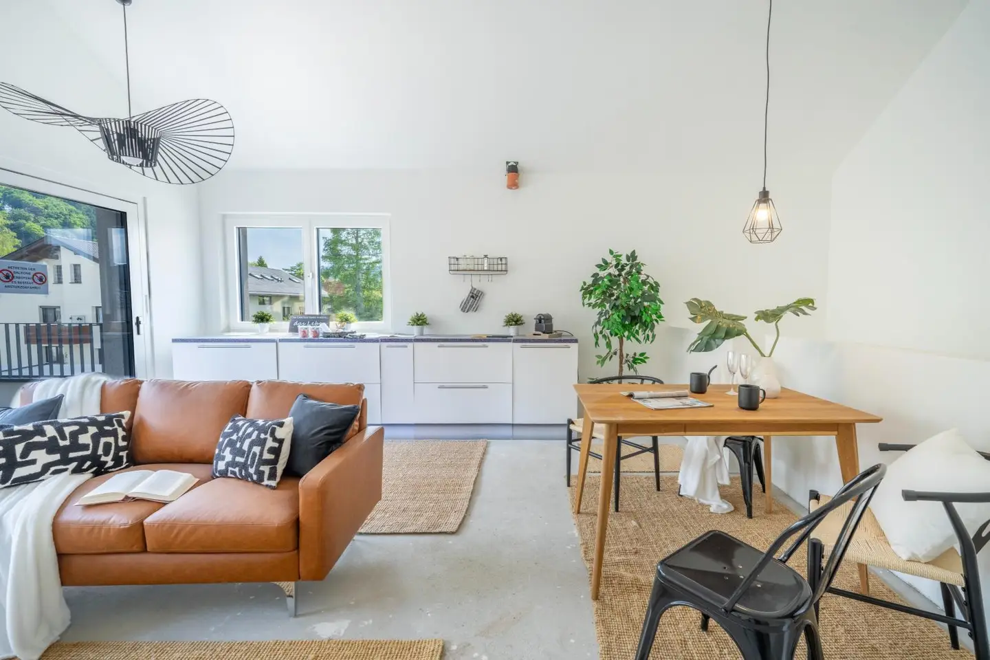 Lichtdurchflutete Penthouse Wohnung mit großer Dachterrasse