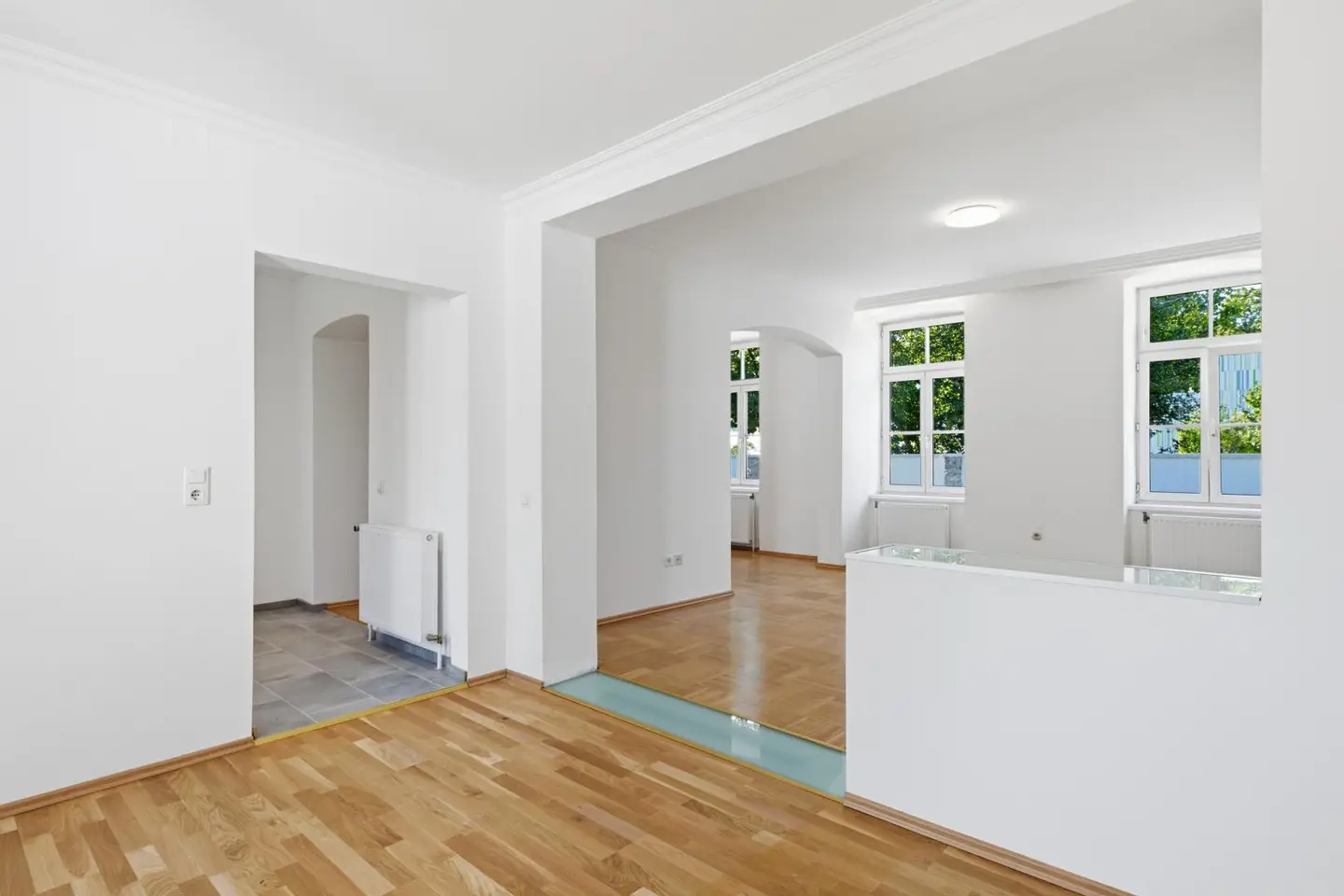 Stylish town house with pool and secluded garden family apartment