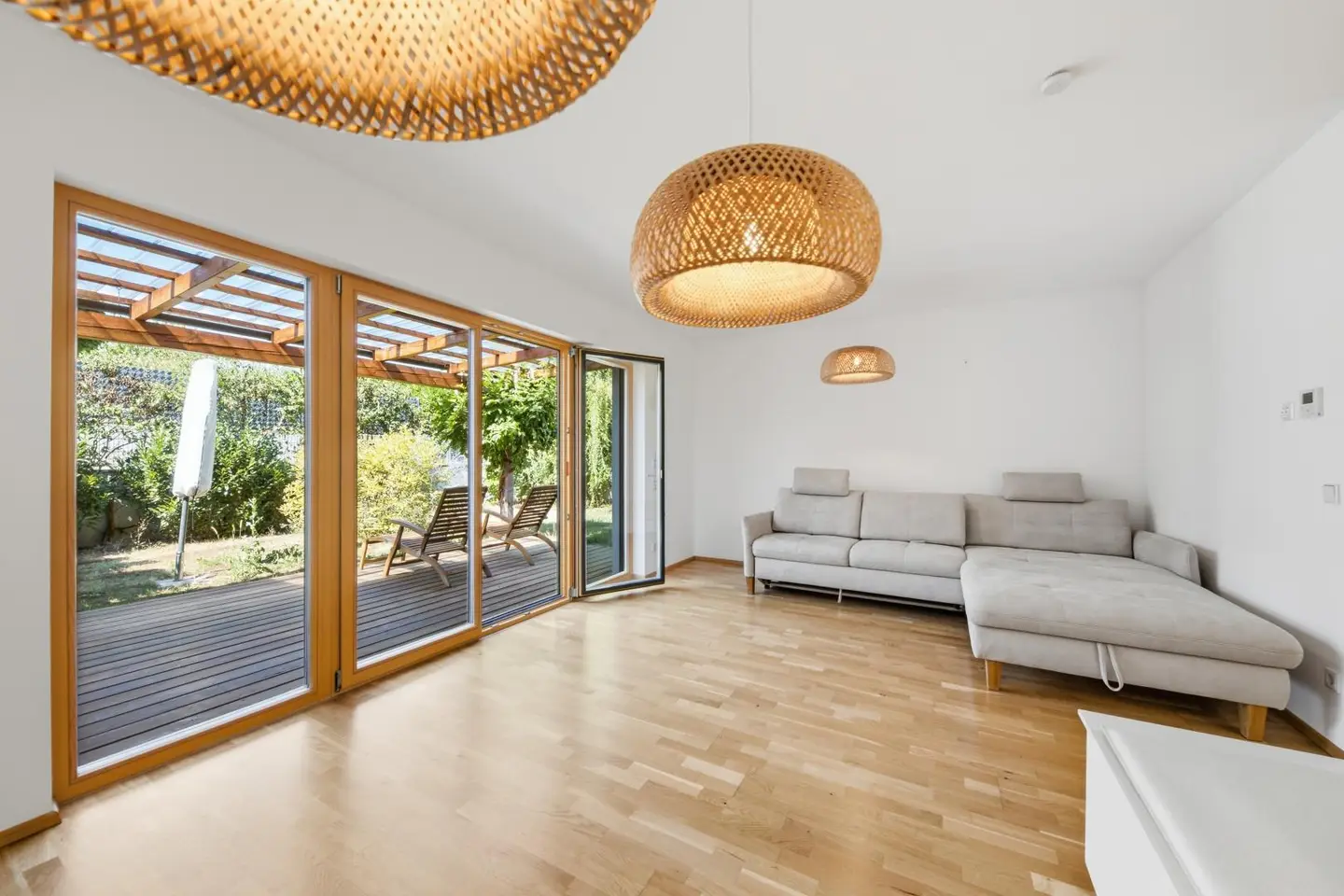 Energy efficient family apartment with garden
