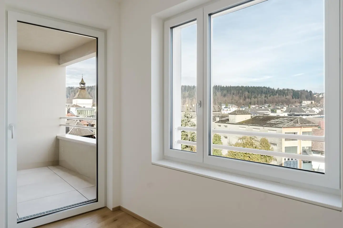 Dachgeschosswohnung mit Loggia und Blick über die Dächer