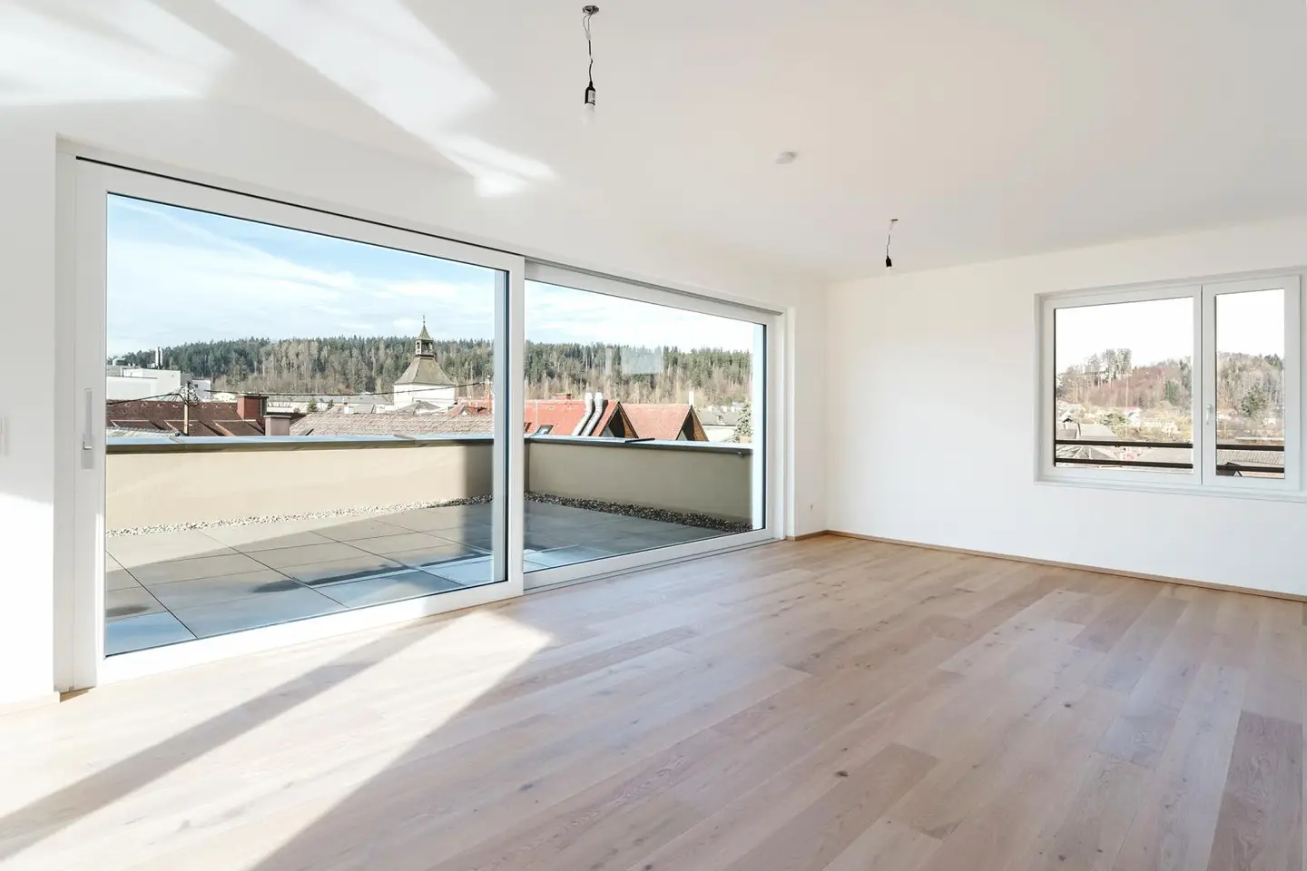 Dachgeschosswohnung mit zwei Dachterrassen und Loggia