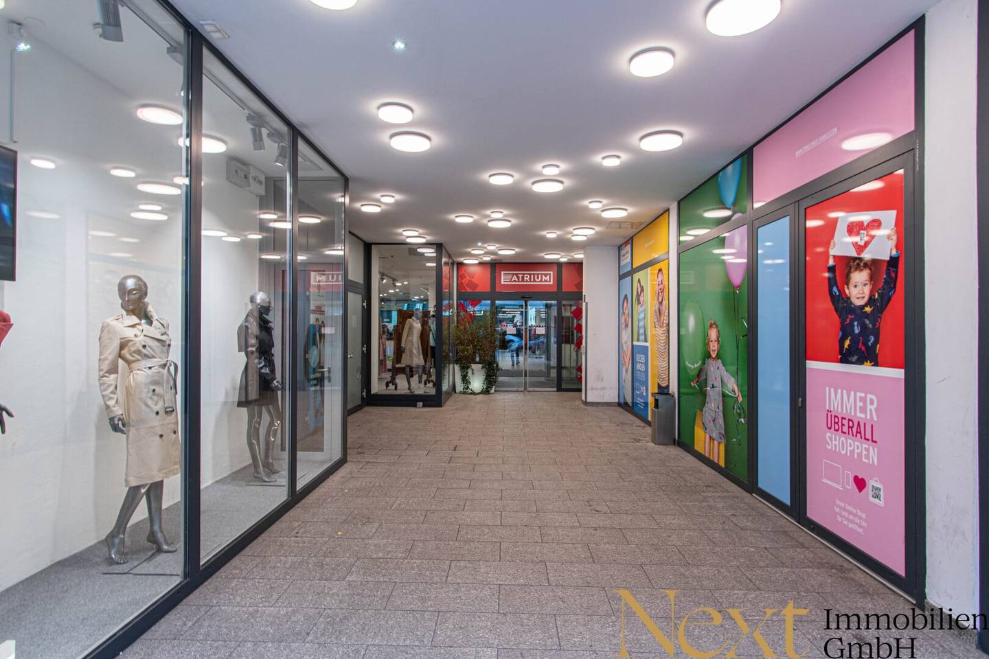 Ground-floor gastro space in the Linz ATRIUM shopping center with high foot traffic for rent