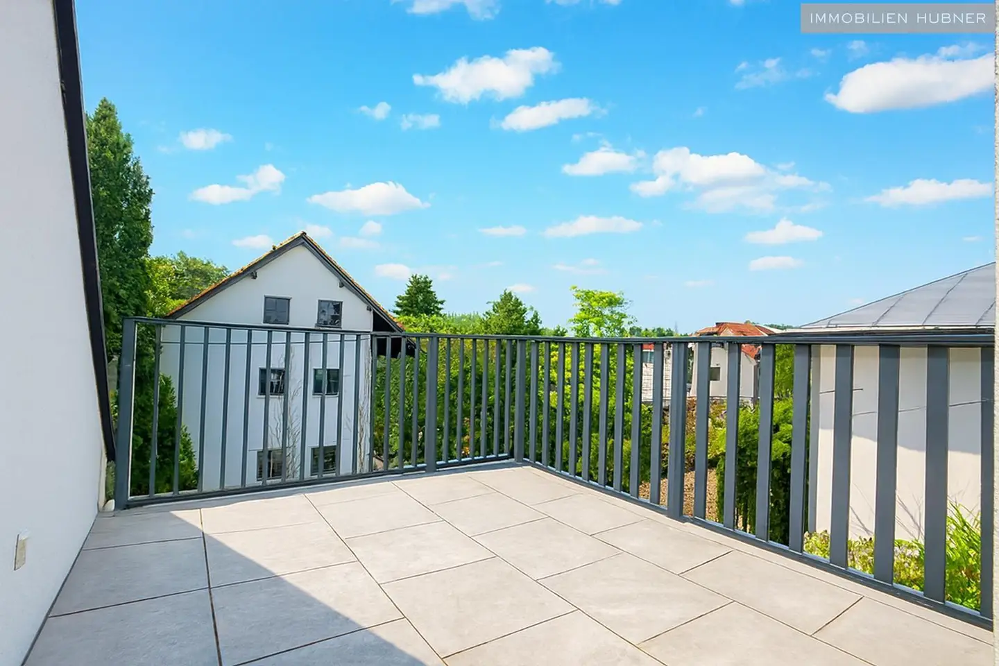First occupancy Wohnung with sunny terraces