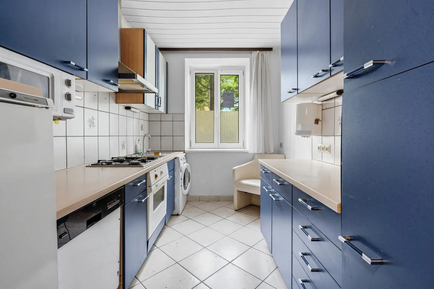Charming ground floor apartment near Max Winter Platz quiet and furnished
