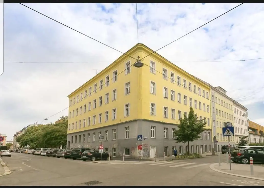 Wohnung near Schönbrunn in a well kept period building
