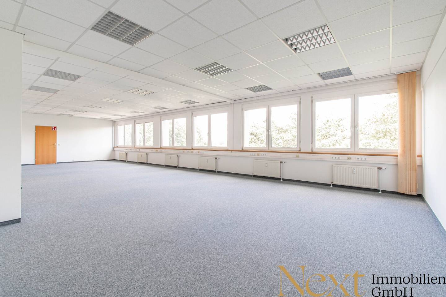 Spacious office space with ideal transportation connections in the GTZ Wels for rent! ???