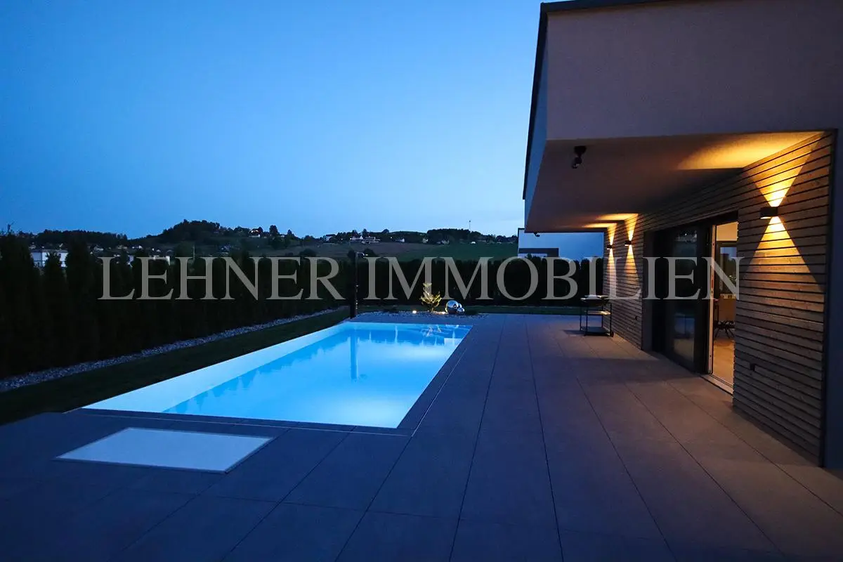 * Dobl * Mediterranes Refugium * Hochwertiger Bungalow mit mediterranem Flair und einem Olivenbaum im Herzen des Lichthofs *
