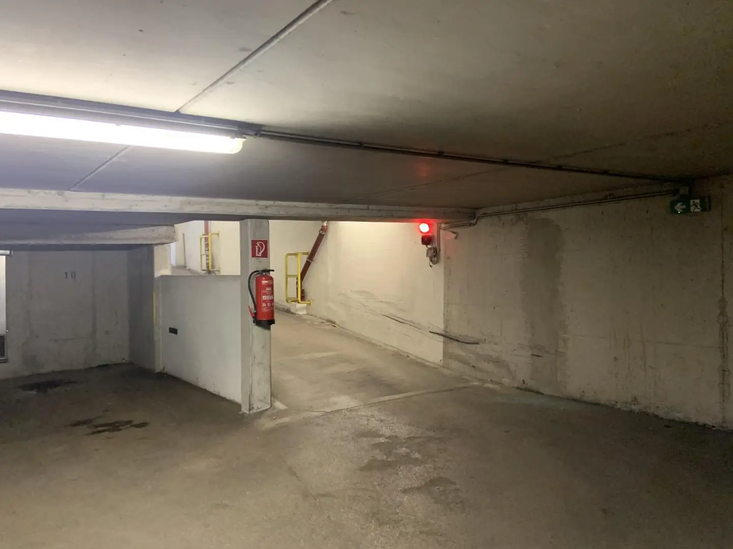 Secure rented underground parking Anlegerwohnung