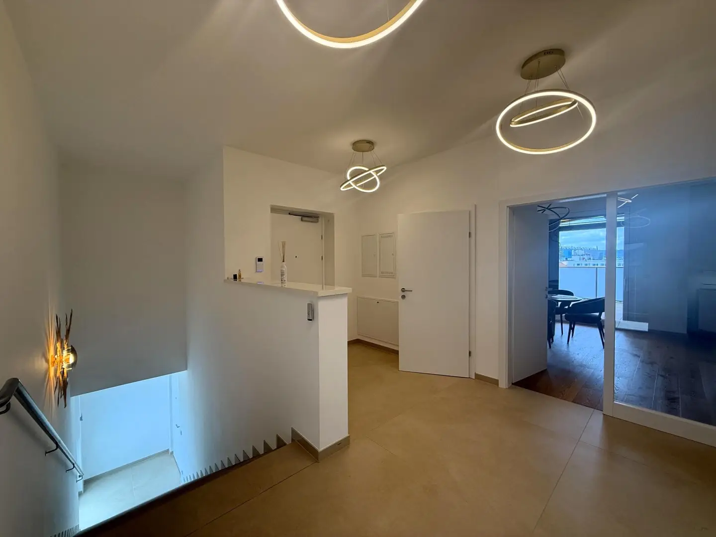 High quality penthouse with whirlpool and large terrace